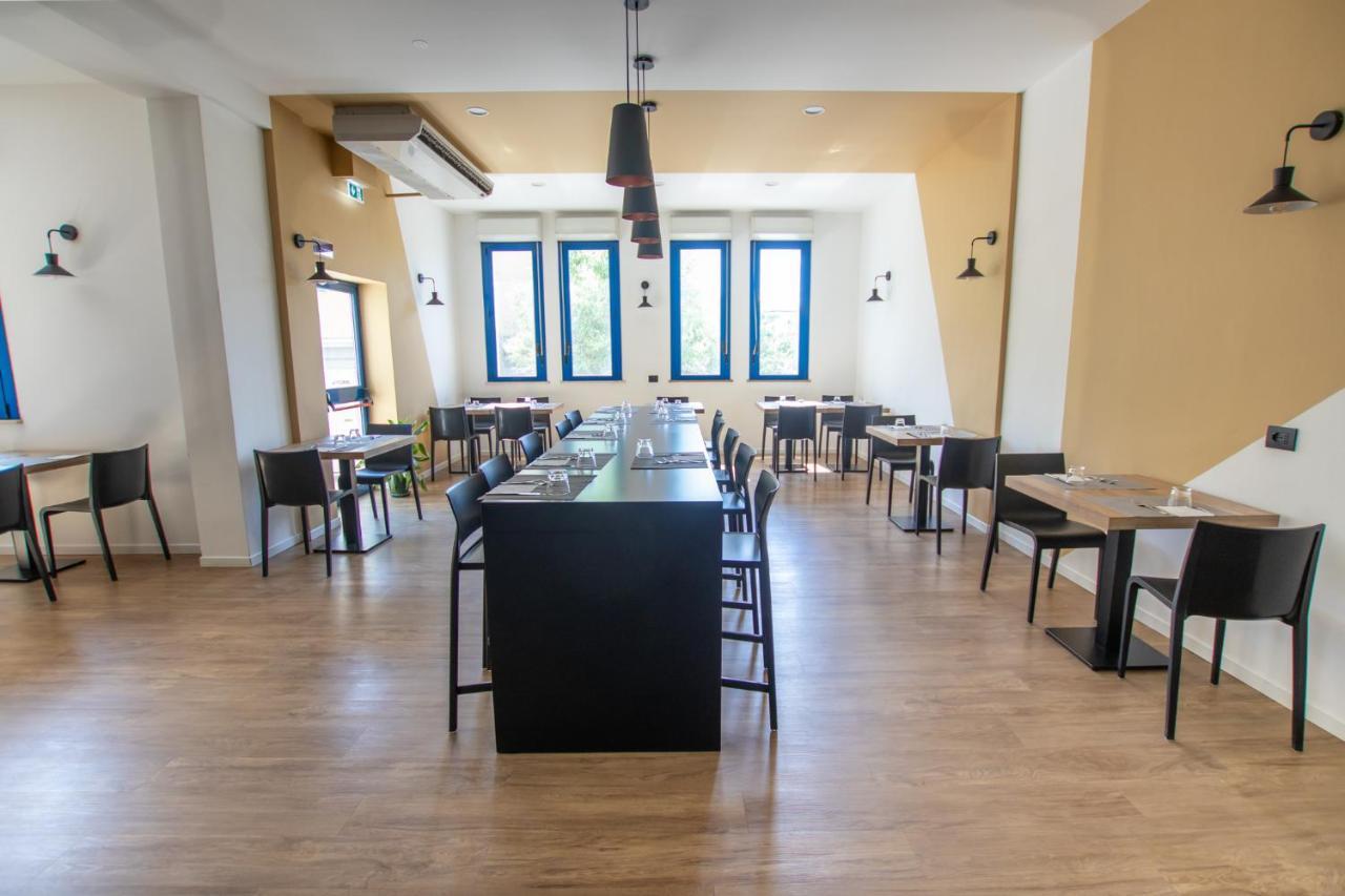 Piccolo Hotel Равена Екстериор снимка