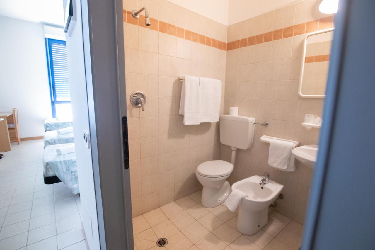 Piccolo Hotel Равена Екстериор снимка