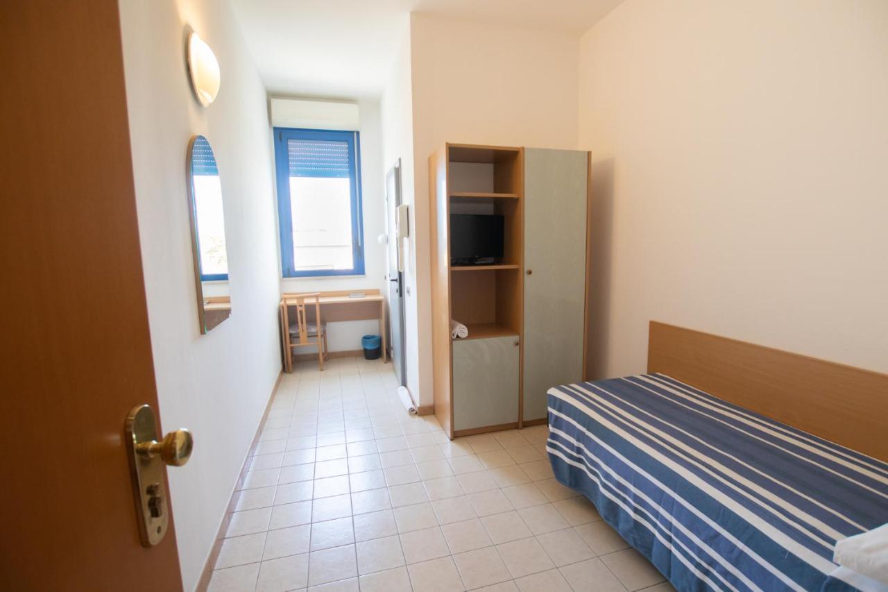 Piccolo Hotel Равена Екстериор снимка