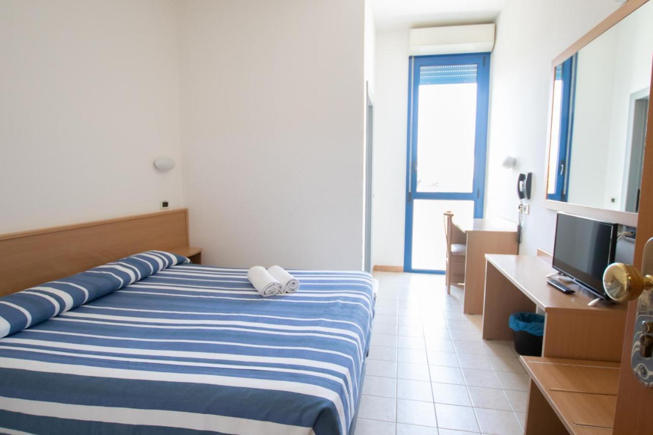 Piccolo Hotel Равена Екстериор снимка