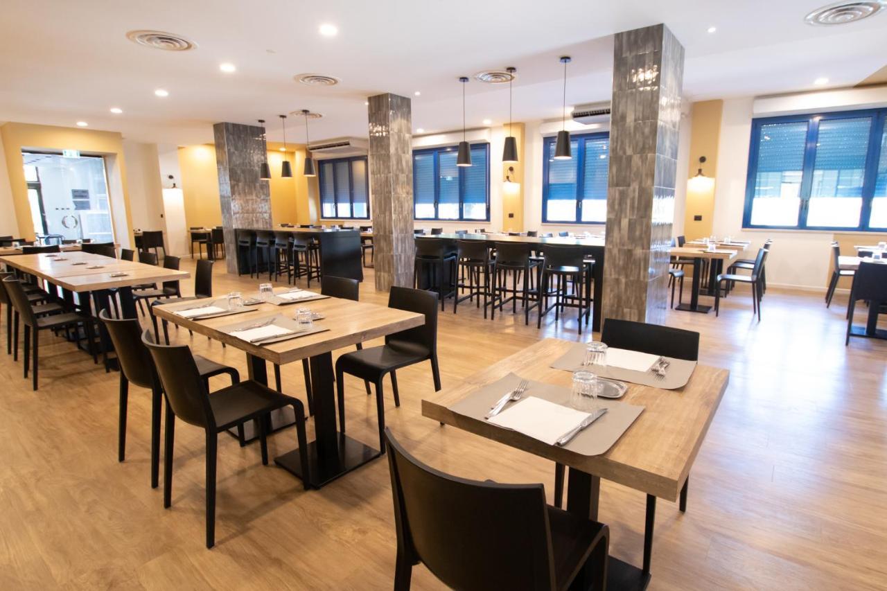 Piccolo Hotel Равена Екстериор снимка