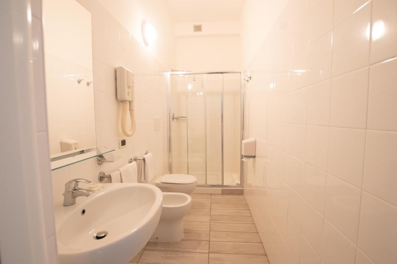 Piccolo Hotel Равена Екстериор снимка